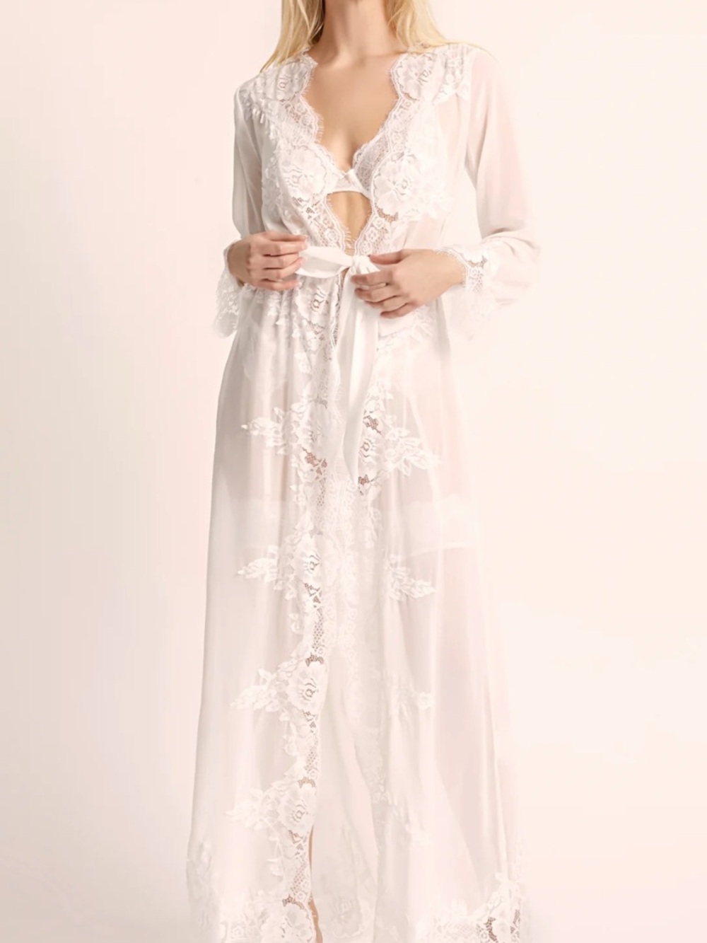 Helena homebodii Sheer Lace Long Robe